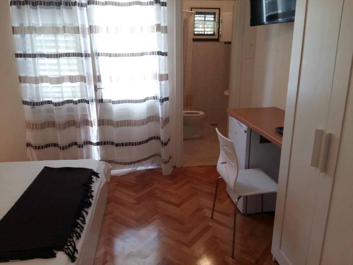 Spacious Room Near Beach W Private Bathroom تروغير المظهر الخارجي الصورة